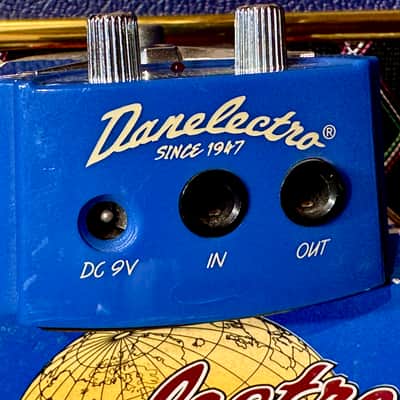 Danelectro MILKSHAKE CHORUS (New Old Stock) - Blue image 7