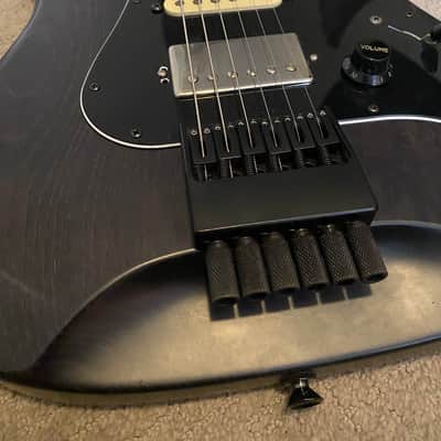 Kiesel Delos Headless 6 2021 - Black Matte w EXTRA PICKUPS imagen 1