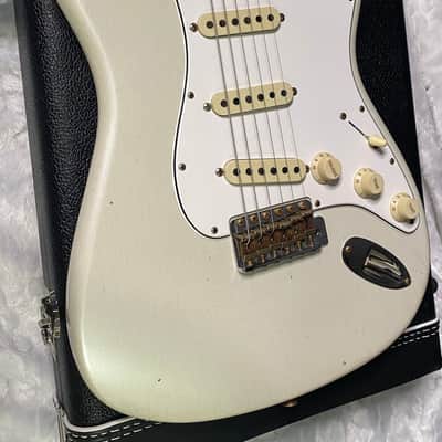 NEW! Fender Custom Shop Special Run '69 Stratocaster Journeyman Relic - Handwound P/U's - Aged Frost White Pearl - Reverse Headstock - 8lbs - Authorized Dealer - SUPER RARE! G07472 image 7