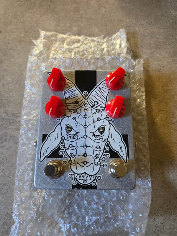 Abominable Electronics Halloween HSD 2015s - Silver image 1