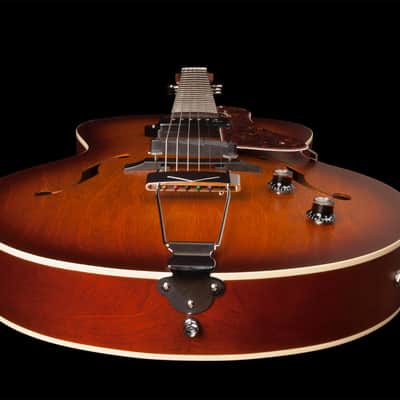 Godin 5th Avenue Kingpin Cognac Burst Left Handed 037728 image 17