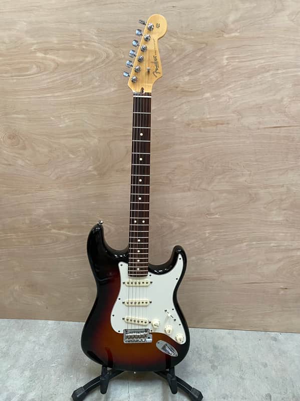 2012 Fender American Standard Stratocaster with Rosewood Fretboard 3-Color Sunburst