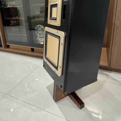 Sony APM-930AV Flagship Speakers – Collector Grade – Mint -Custom USA Stands image 11