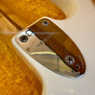 Fender Stratocaster ST-72 JV SQUIER 1983 scalloped Olympic white original vintage MIJ Japan image 8