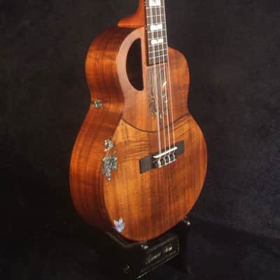 Handcrafted 5 String Baritone Ukulele, Curly Hawaiian Koa, Maple Leaf Inlay, Soft-bag, Bruce Wei UKB19-2009 image 4