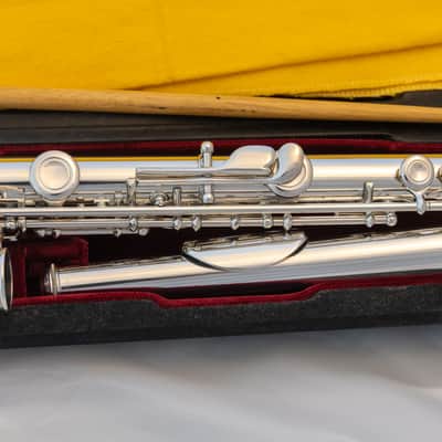 Jupiter JFL-511 Standard Silver-plated Flute *Cleaned & Serviced *Ready to play image 9