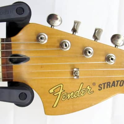 Used Fender Limited Edition Tom DeLonge Signature Stratocaster Surf Green See Photos and Description VGC image 7