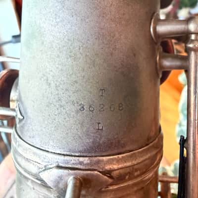 C.G. Conn New Wonder I Tenor Saxophone 1916 – Silver Plate – Low Pitch – Matching Neck image 2