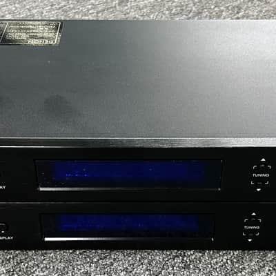 Denon DN-300H AM/FM Digital Tuner - Black image 1
