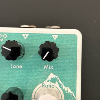 EarthQuaker Devices Avalanche Run Stereo Reverb & Delay with Tap Tempo V2 2018 - Present - Various image 7