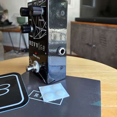 REVV G8 Noise Gate 2021 - Present - Black Sparkle image 3