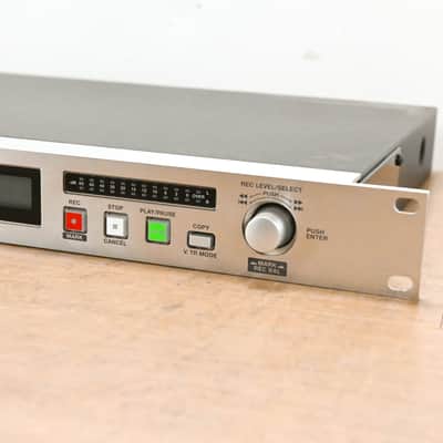 Marantz PMD560 Audio Recorder CG013DW image 2