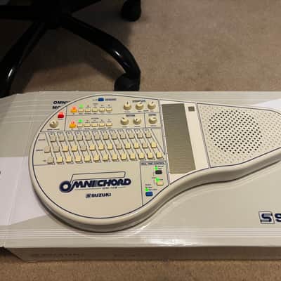 Suzuki OM-108 Omnichord Reissue 2024 - Present - White image 1