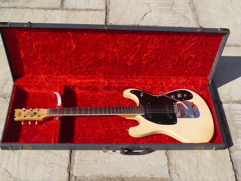 Mosrite Ventures Mk 2 (11) 1964/5 Pearl White image 1