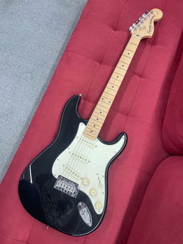 ✨値下げ不可✨Squier Standard Stratocaster Squier Standard Stratocaster 2001 - 2018 | Reverb Canada