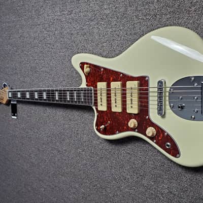 Revelation RJT60B/LH Vintage White image 1