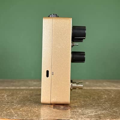 Universal Audio Heavenly Plate Reverb 2023 - Present - Gold image 4