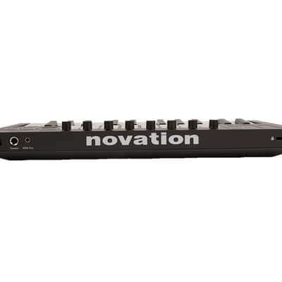 Novation Launchkey Mini Mk3 MIDI Keyboard [USED] image 4