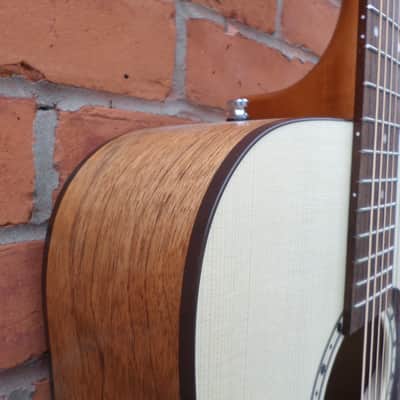 Simon & Patrick Woodland Spruce Natural  SF , store demo image 3