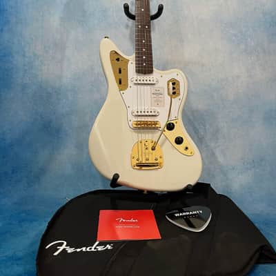 NEW - 2025 Fender Made in Japan Traditional Collection '60s Jaguar – White Pearl / Gold, Matching Headstock MIJ image 9