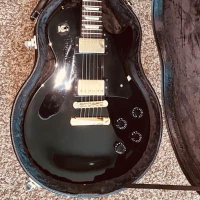 2008 Gibson Les Paul Studio black and gold electric guitar made in the usa Hardshell case image 16