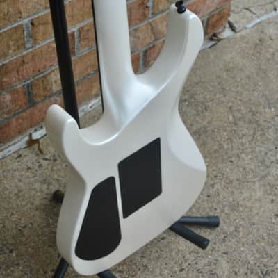 Jackson American Series Soloist™ SL3, Ebony Fingerboard, Platinum Pearl image 10