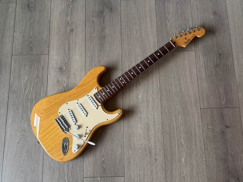 Fender Stratocaster Special Edition FSR 2005 w/gig bag Rosewood mim Mexico Standard image 1