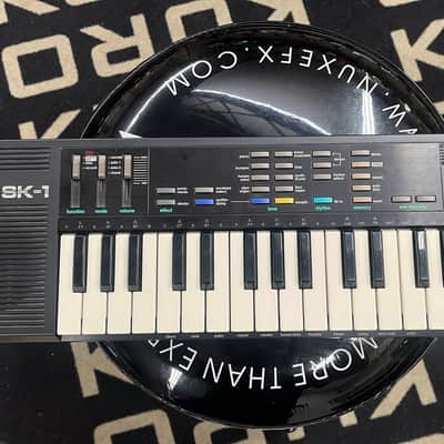 Casio SK-1 32-Key Sampling Keyboard 1986 - Black image 4