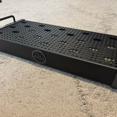 Temple Audio SOLO 18 GM Pedalboard 2010s - Gunmetal image 4