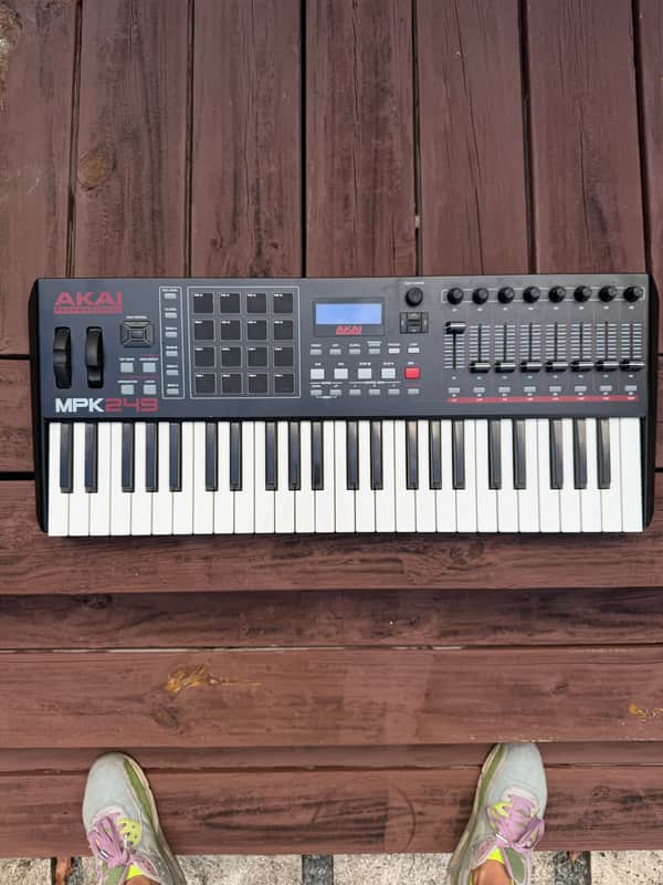 Akai MPK249 2014 - Present - Black image 1