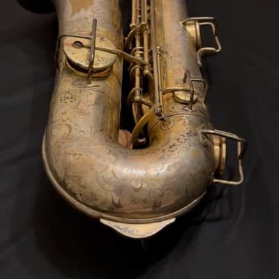 1927 Elkhart Band Instruments Co. (Martin) Tenor Saxophone Gold Plated w/ Deluxe Engraving image 9