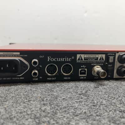 Focusrite Scarlett 18i20 (1st Gen) Audio Interface - 2013-2016 - Red/Black image 6