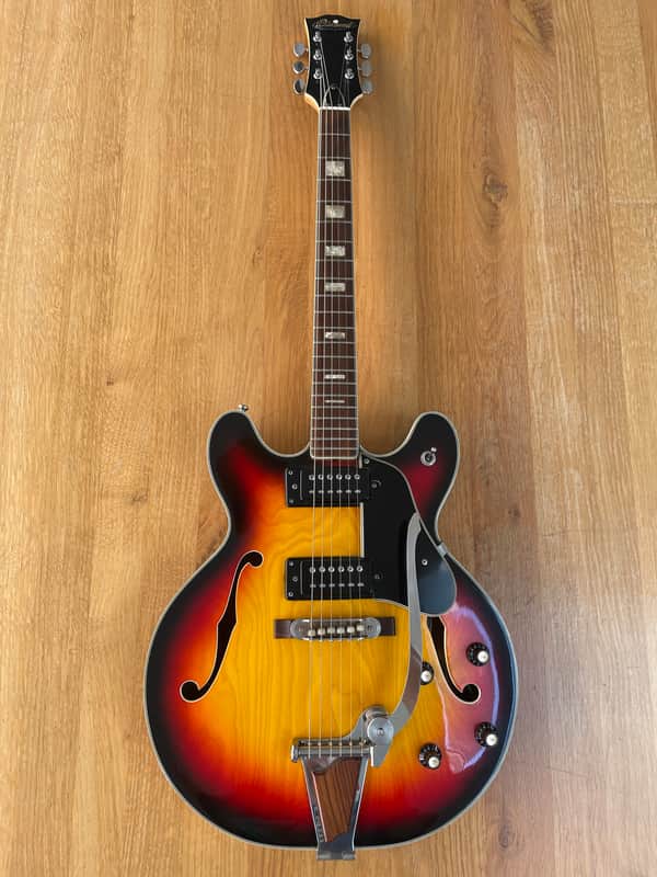 Aria 5102T 1970s - Sunburst with case image 1