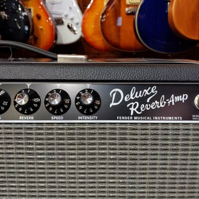 Fender '65 Deluxe Reverb Reissue 22-Watt 1x12" Guitar Combo image 5