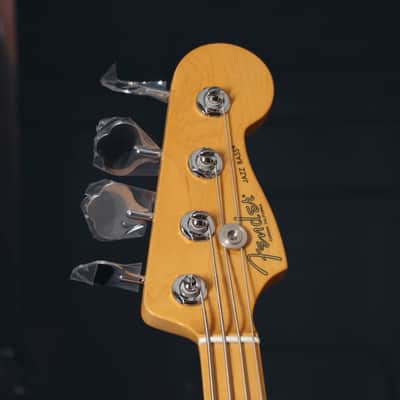 Fender American Professional II Jazz Bass, Maple Fingerboard, Roasted Pine image 11