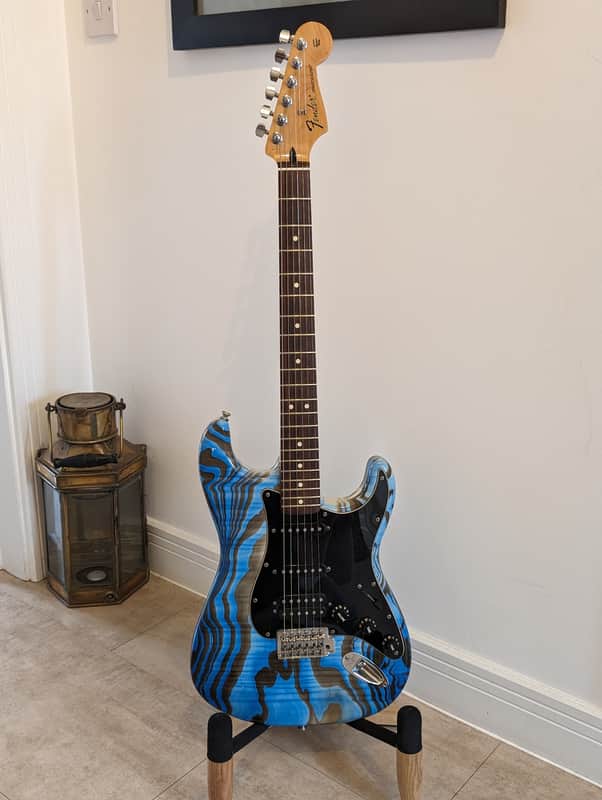 2013 Fender Stratocaster Made in Mexico Standard - Swirl Special