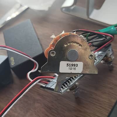 EMG 81X,85,SLV - Black image 2