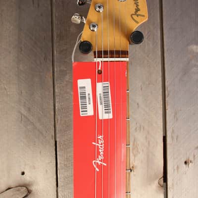 Fender Vintera '60s Stratocaster Modified with Pau Ferro Fretboard 2019 - Present - Olympic White image 4