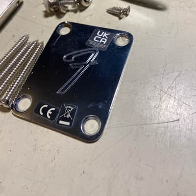 Fender Player Strat Stratocaster Hardware Bridge Tuners "F" Neck Plate Output image 4