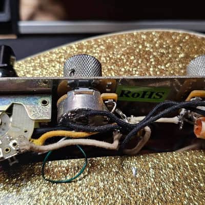 Fender Custom Shop 2012 ’62 Telecaster Custom Relic (1962 Reissue) – Gold Sparkle image 13