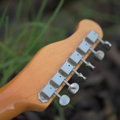 Del-Tone 60's T-Style - Khaya Mahogany - Olympic White image 20