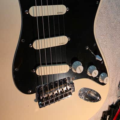 EMG DG20 David Gilmour Pre-Wired Loaded Strat Pickguard 2010s - Limited Edition Eclipse image 2