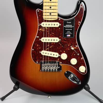Fender American Professional II Stratocaster MN 3-Color Sunburst image 1