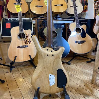 Warwick Covette LH - natural image 4