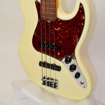 2021 Fender American Professional II Jazz Bass Fretless, Rosewood Fingerboard, Olympic White w/ Case image 4
