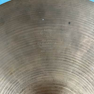 Zildjian 1960's 14" New Beat Hi-Hats 3-Dot Bold Stamp Vintage 1960s - Vintage image 6