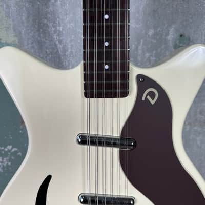 Danelectro Vintage 12-String - Vintage White image 4