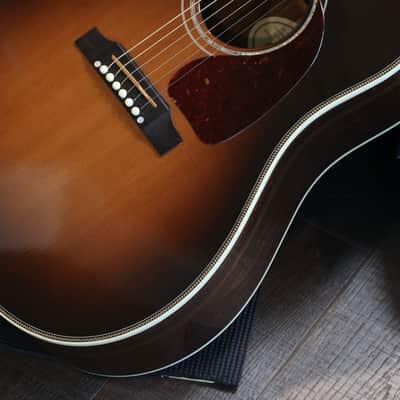 2012 Gibson J-45 Custom Dreadnought Acoustic Guitar Sunburst + OHSC image 6