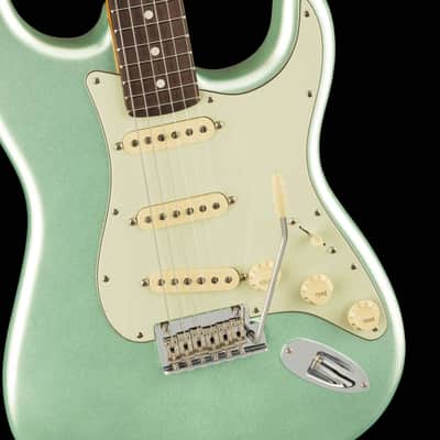 Fender American Professional II Stratocaster Mystic Surf Green image 2