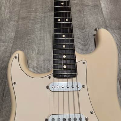 Fender Highway One Stratocaster Left Handed - Blonde Nitro w HSC image 6